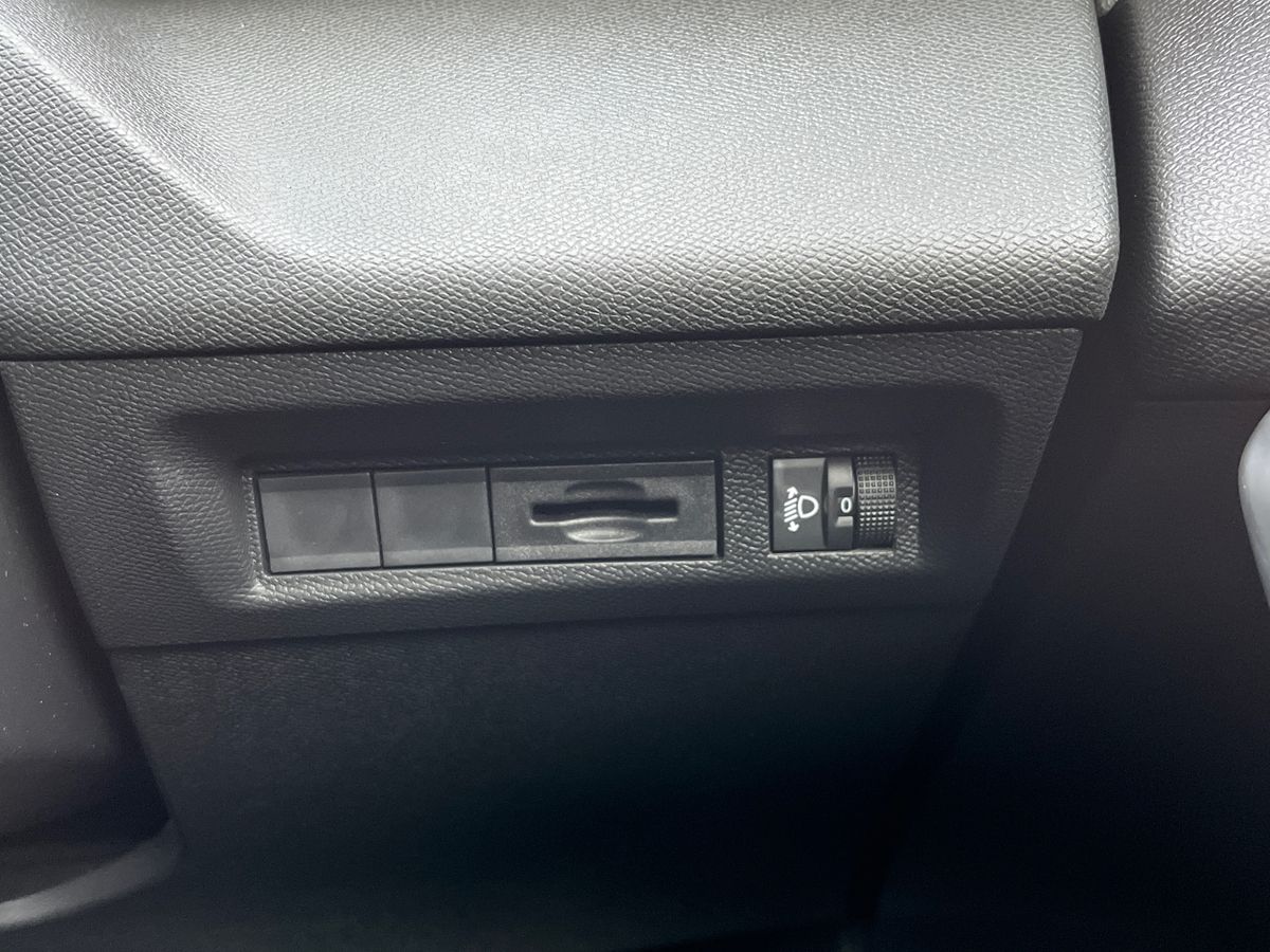 Used Peugeot 308 2023 for sale - 77368323: Photo 37