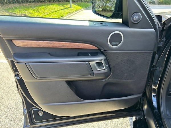 Used Land Rover Discovery 2018 for sale - 76172950: Photo 27