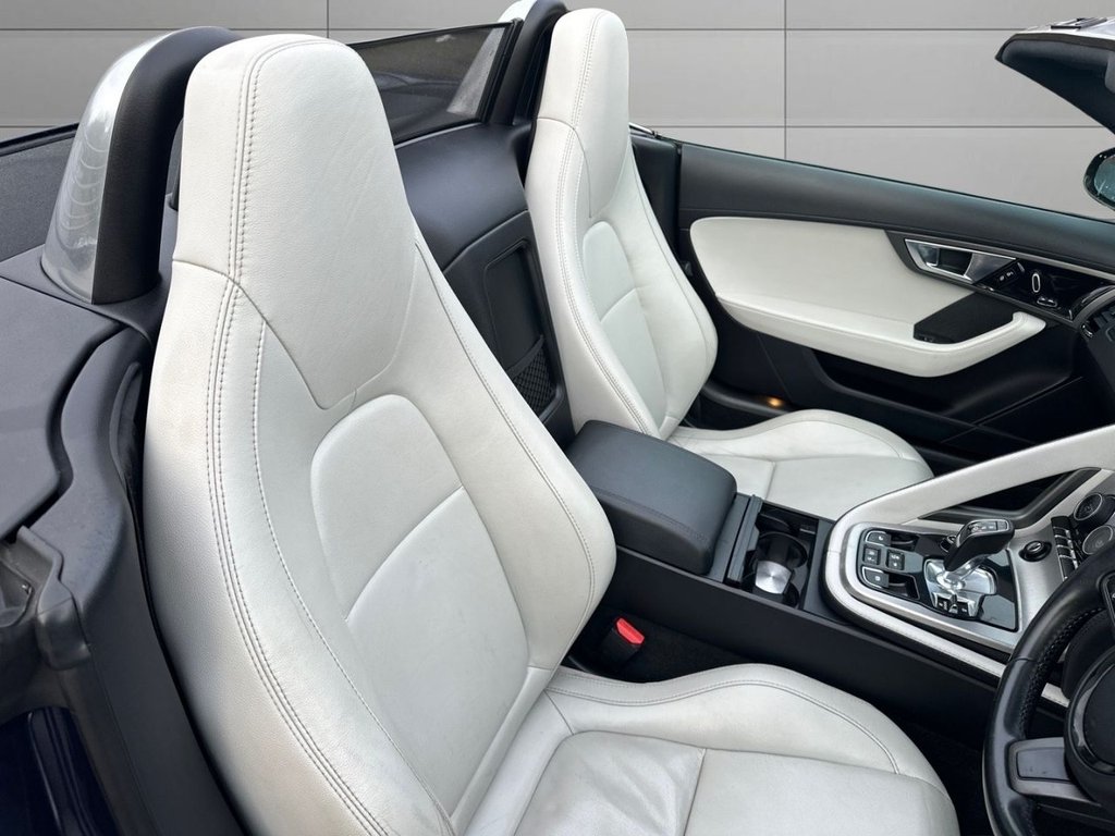 Used Jaguar F-Type 2014 for sale - 77634579: Photo 19