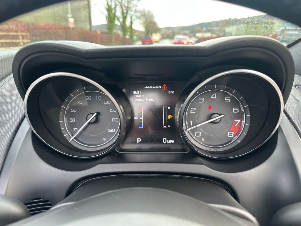 Used Jaguar F-Type 2014 for sale - 77634579: Photo 21