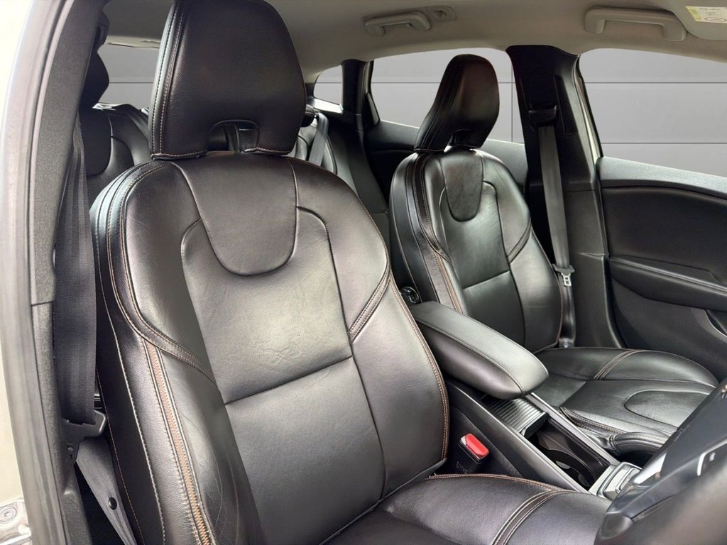 Used Volvo V40 2017 for sale - 78213010: Photo 13
