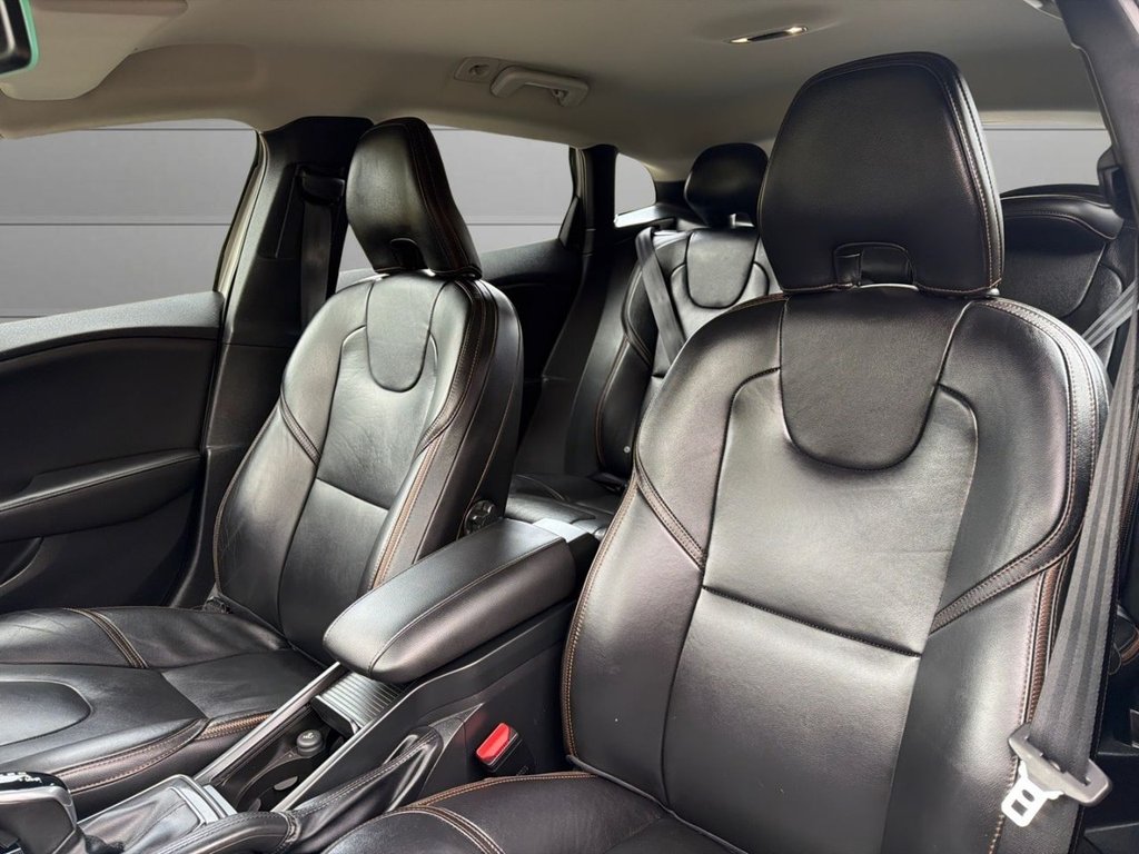 Used Volvo V40 2017 for sale - 78213010: Photo 16