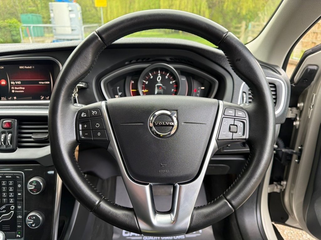 Used Volvo V40 2017 for sale - 78213010: Photo 17