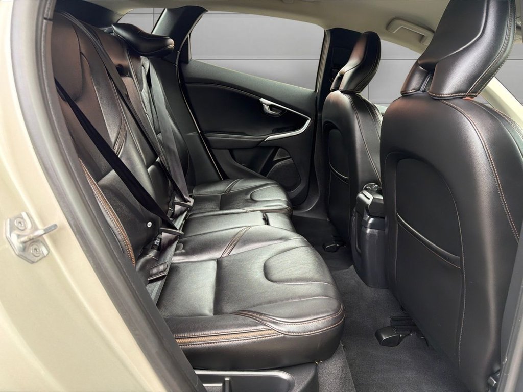 Used Volvo V40 2017 for sale - 78213010: Photo 18