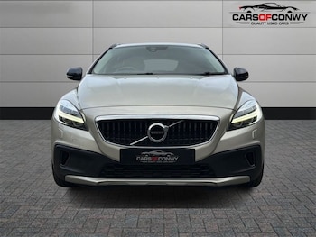 Used Volvo V40 2017 for sale - 78213010: Photo