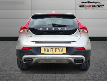 Used Volvo V40 2017 for sale - 78213010: Photo