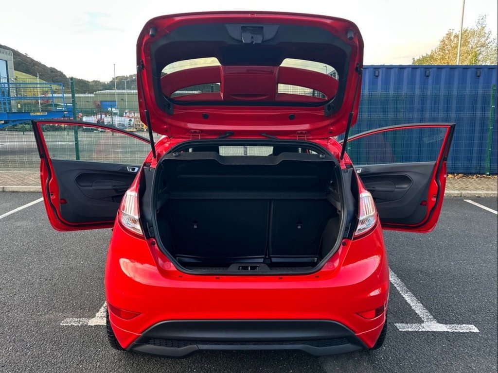 Used Ford Fiesta 2017 for sale - 76361624: Photo 25