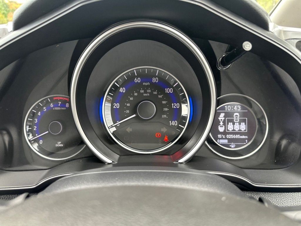 Used Honda Jazz 2018 for sale - 76185077: Photo 19