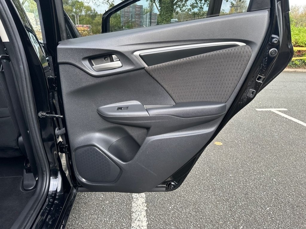 Used Honda Jazz 2018 for sale - 76185077: Photo 24