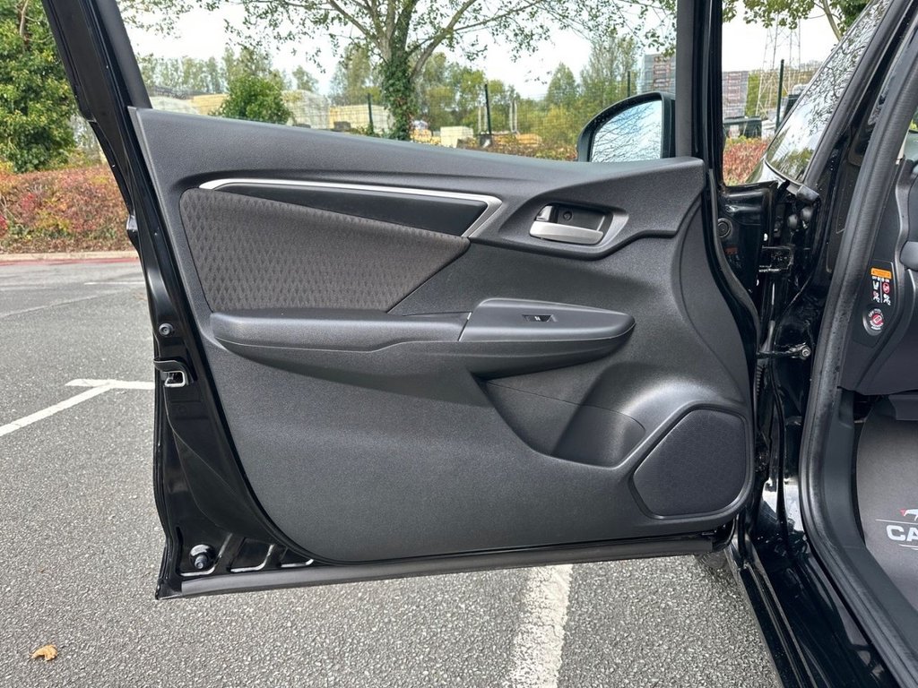 Used Honda Jazz 2018 for sale - 76185077: Photo 25