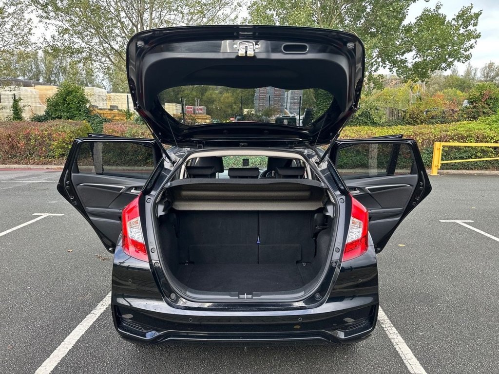 Used Honda Jazz 2018 for sale - 76185077: Photo 28