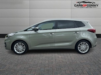 Used Kia Carens 2016 for sale - 78839377: Photo