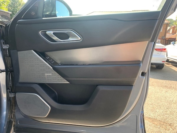 Used Land Rover Range Rover Velar 2017 for sale - 75565170: Photo 27