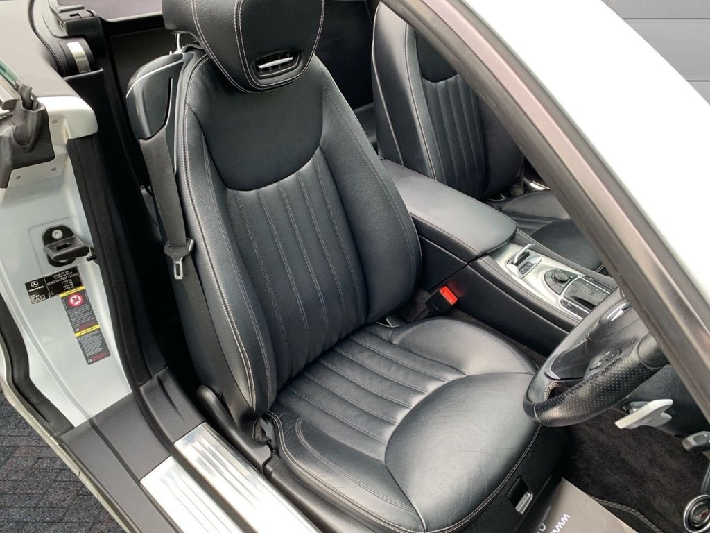 Used Mercedes-Benz SL 2009 for sale - 77668810: Photo 13