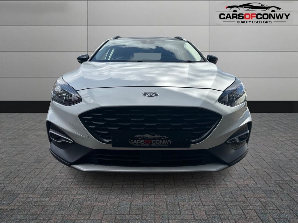 Used Ford Focus 2020 for sale - 76023816: Photo 2