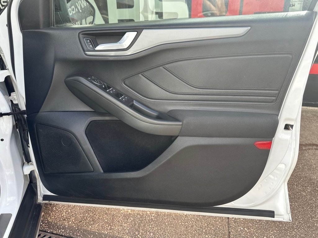 Used Ford Focus 2020 for sale - 76023816: Photo 22