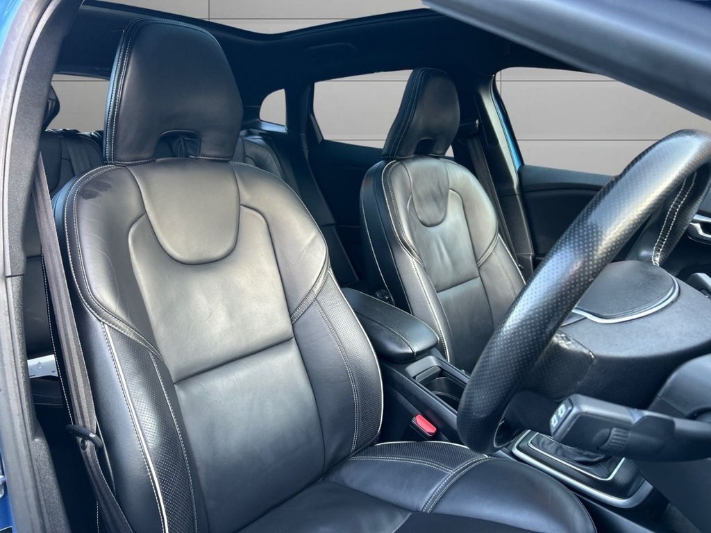 Used Volvo V40 2018 for sale - 77089037: Photo 10