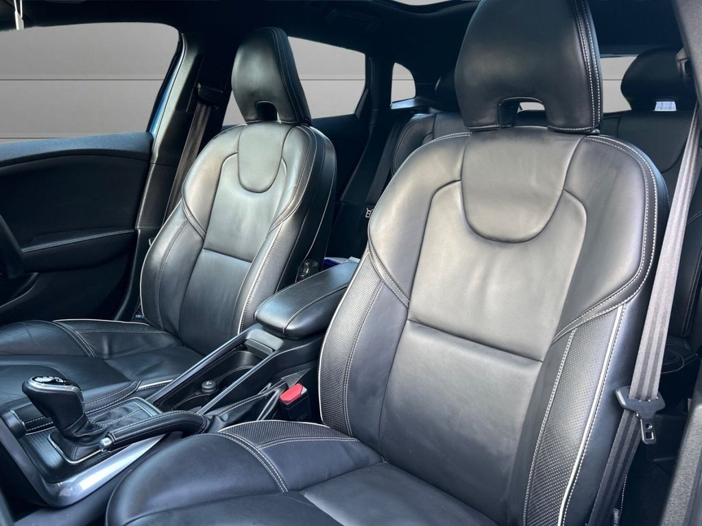 Used Volvo V40 2018 for sale - 77089037: Photo 13