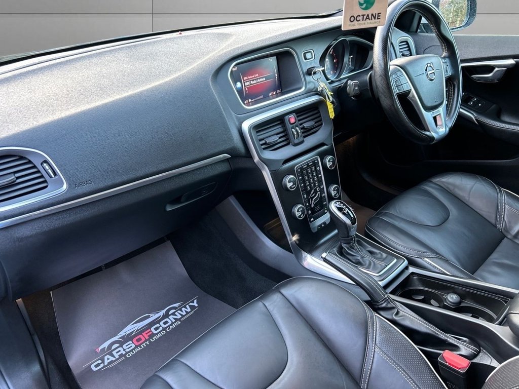 Used Volvo V40 2018 for sale - 77089037: Photo 14