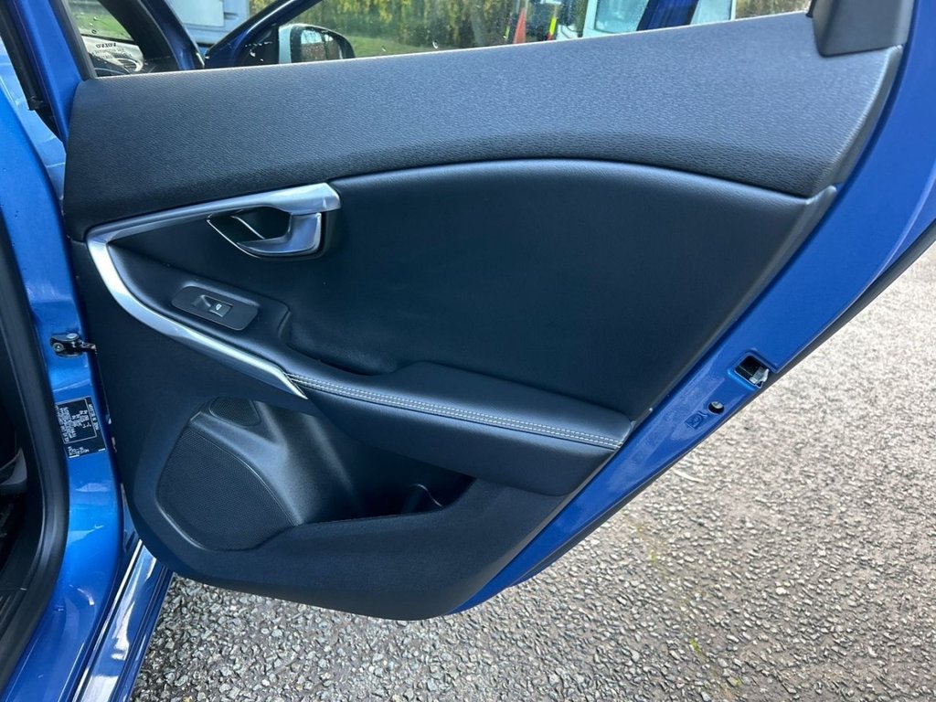 Used Volvo V40 2018 for sale - 77089037: Photo 27