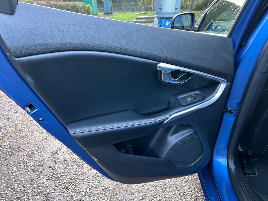 Used Volvo V40 2018 for sale - 77089037: Photo 29