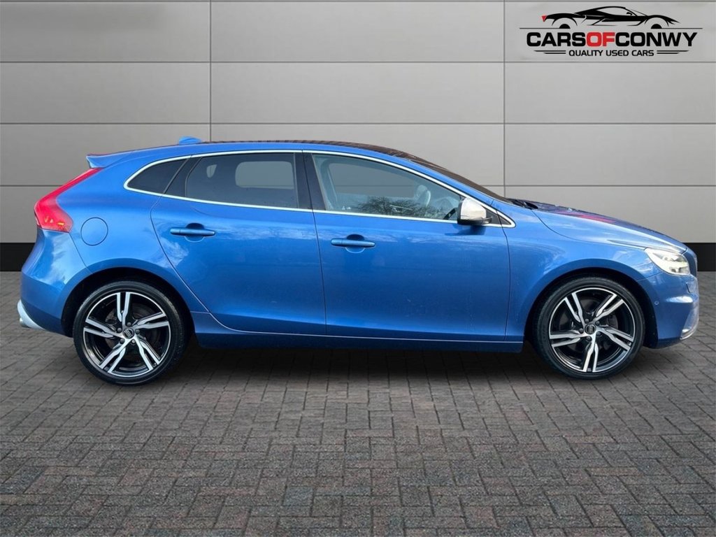 Used Volvo V40 2018 for sale - 77089037: Photo 8