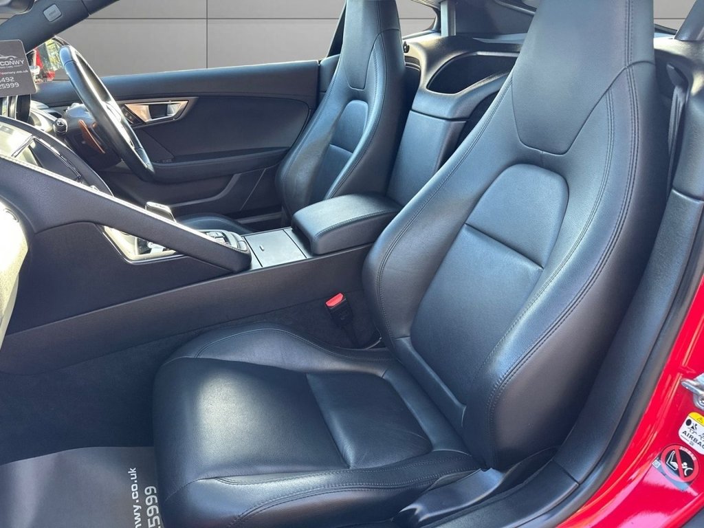 Used Jaguar F-Type 2016 for sale - 76559361: Photo 13