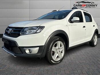 Used Dacia Sandero Stepway 2015 for sale - 76453930: Photo