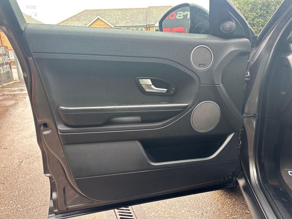 Used Land Rover Range Rover Evoque 2015 for sale - 76023848: Photo 27
