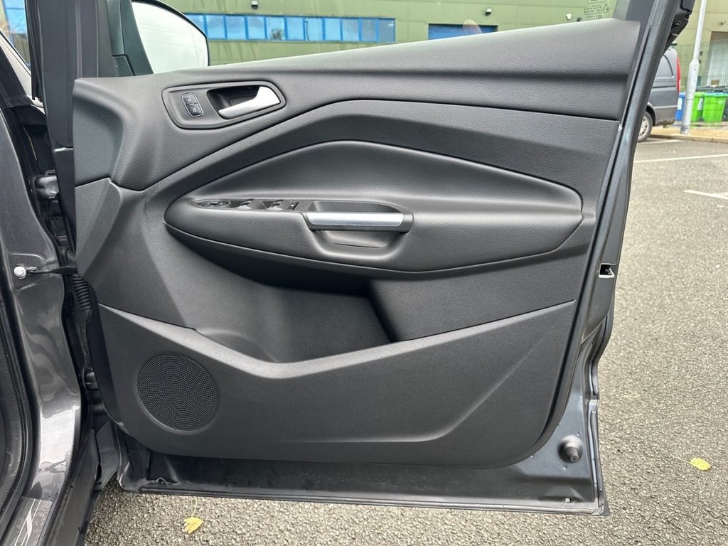 Used Ford Kuga 2017 for sale - 76797550: Photo 25