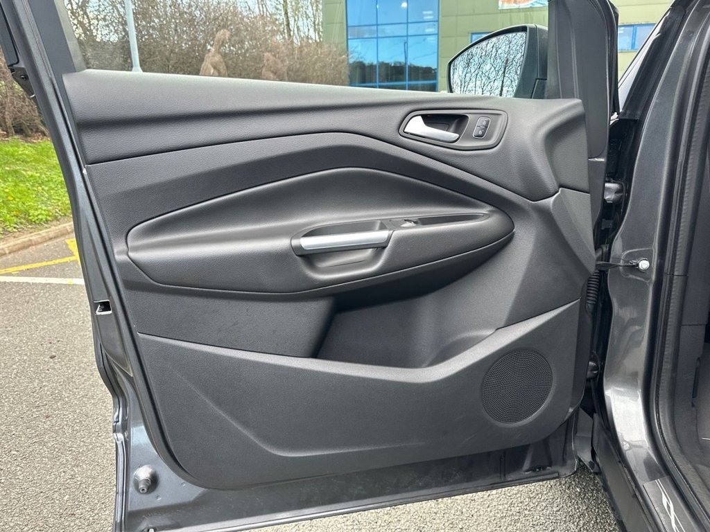 Used Ford Kuga 2017 for sale - 76797550: Photo 27