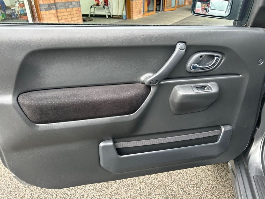 Used Suzuki Jimny 2007 for sale - 77636725: Photo 24