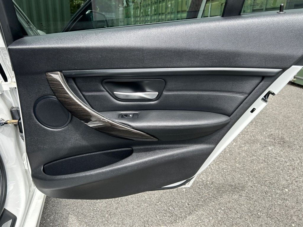 Used BMW 3 Series 2015 for sale - 77101005: Photo 27