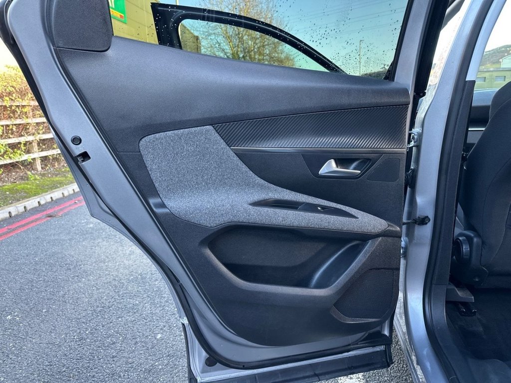 Used Peugeot 3008 2017 for sale - 77065240: Photo 27