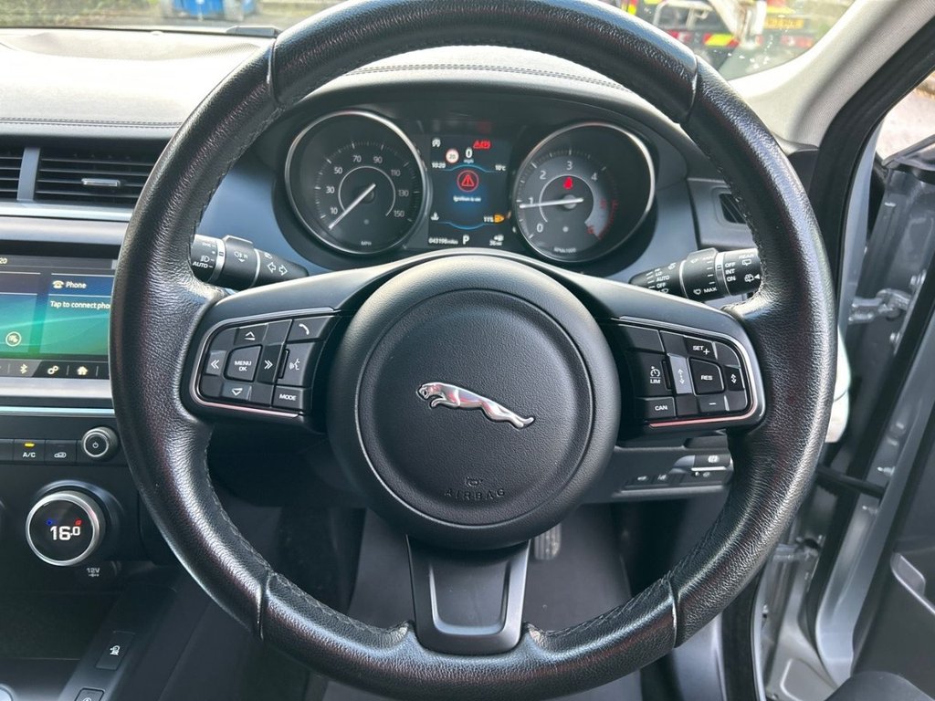 Used Jaguar E-Pace 2018 for sale - 76900392: Photo 18