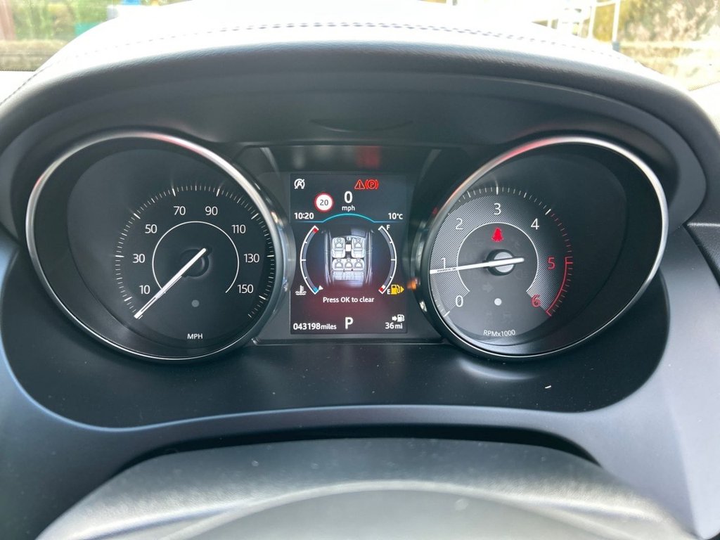 Used Jaguar E-Pace 2018 for sale - 76900392: Photo 19