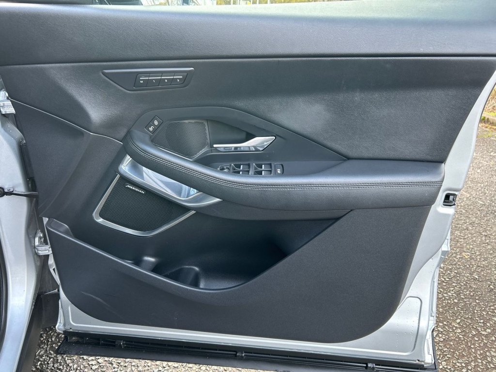 Used Jaguar E-Pace 2018 for sale - 76900392: Photo 24