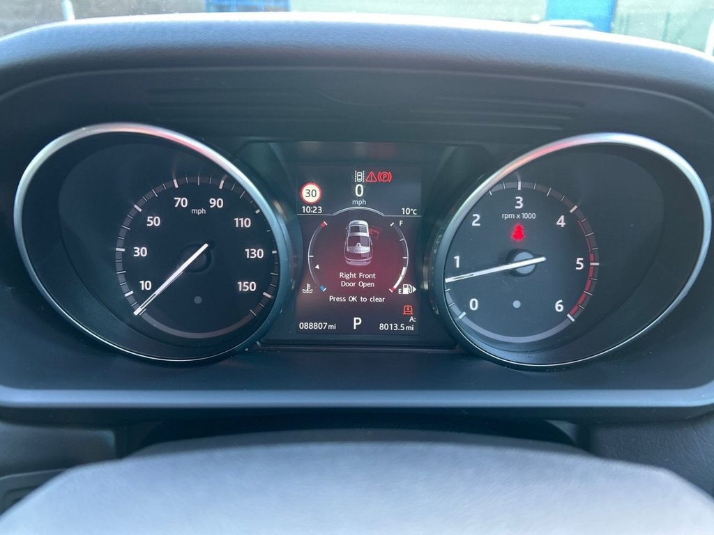 Used Land Rover Discovery 2017 for sale - 76900539: Photo 19