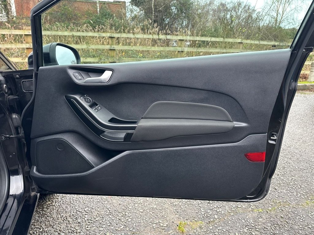 Used Ford Fiesta 2017 for sale - 77049090: Photo 20