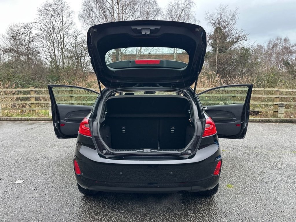 Used Ford Fiesta 2017 for sale - 77049090: Photo 27