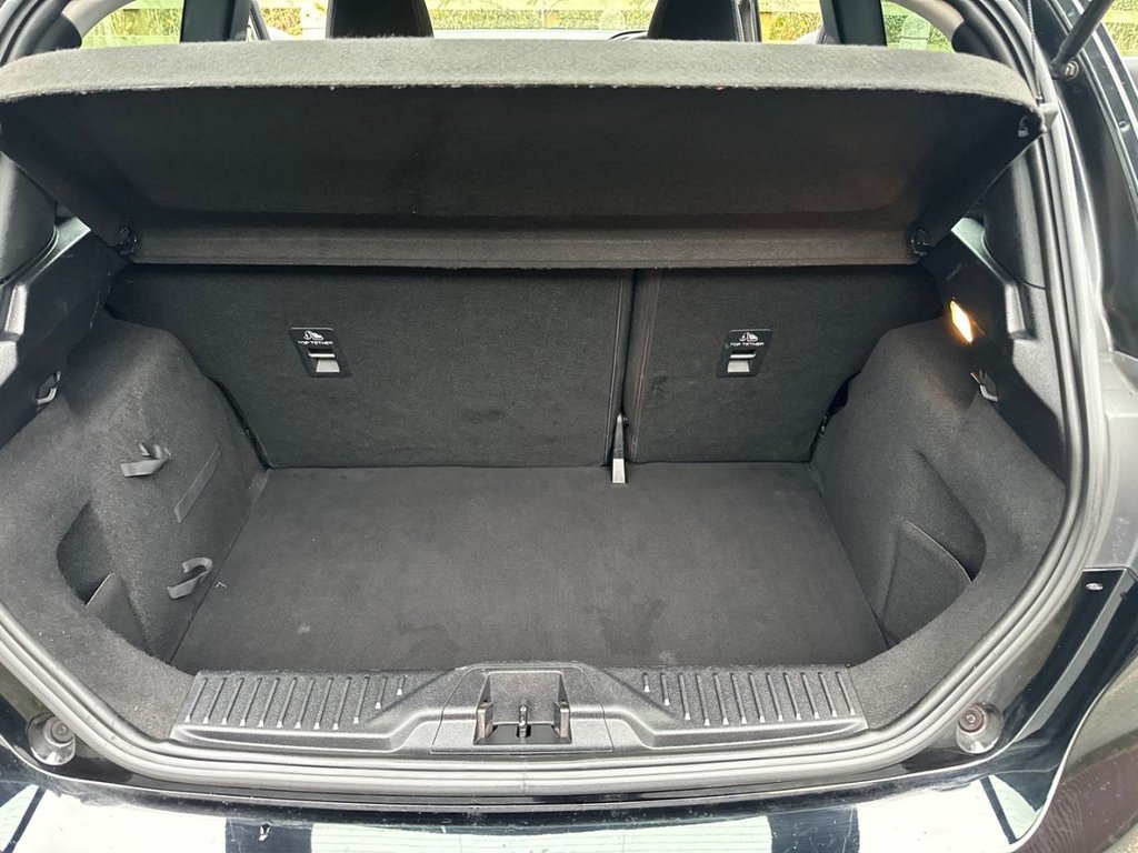 Used Ford Fiesta 2017 for sale - 77049090: Photo 28