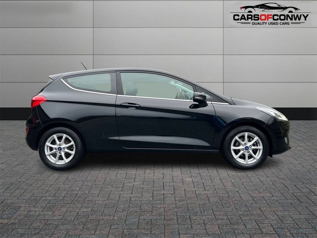Used Ford Fiesta 2017 for sale - 77049090: Photo 4