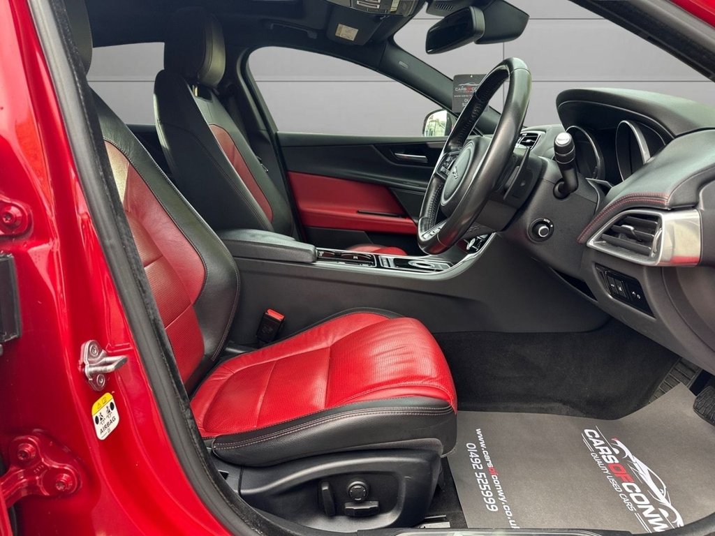 Used Jaguar XE 2015 for sale - 76454166: Photo 11