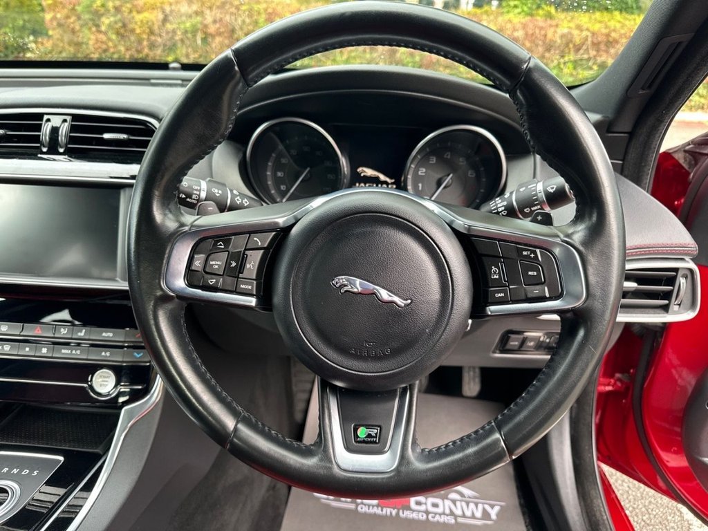 Used Jaguar XE 2015 for sale - 76454166: Photo 18