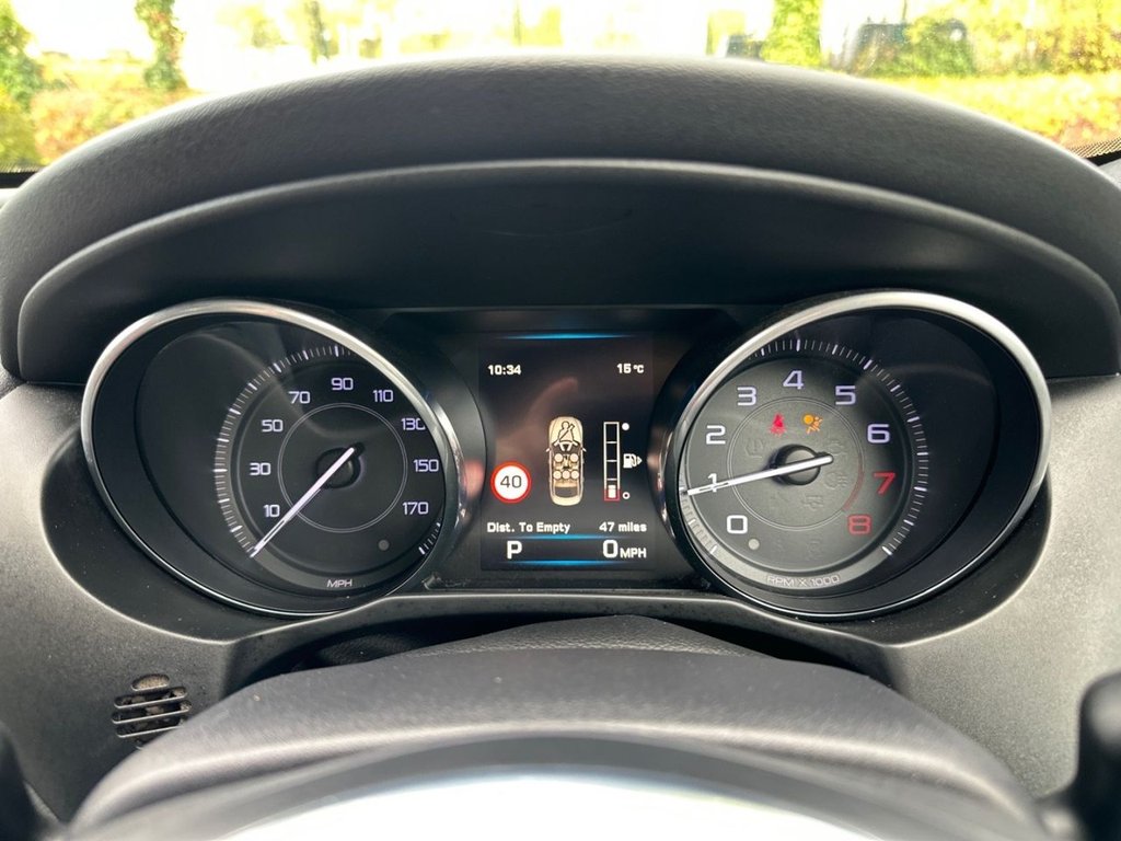 Used Jaguar XE 2015 for sale - 76454166: Photo 19