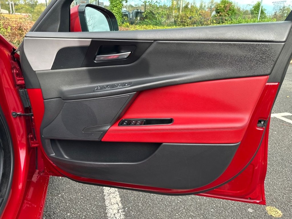 Used Jaguar XE 2015 for sale - 76454166: Photo 24