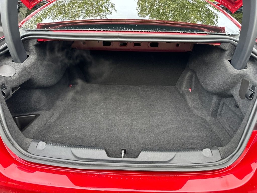 Used Jaguar XE 2015 for sale - 76454166: Photo 28