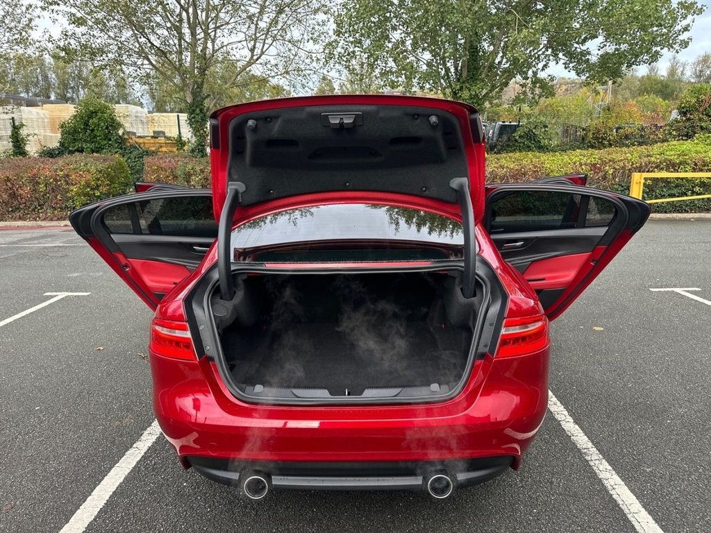 Used Jaguar XE 2015 for sale - 76454166: Photo 29