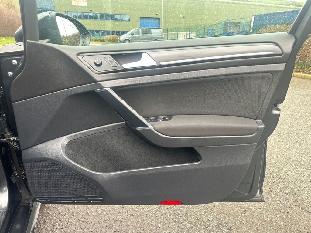 Used Volkswagen Golf 2016 for sale - 77397296: Photo 23