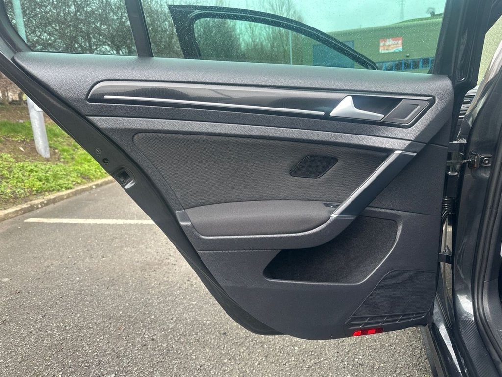 Used Volkswagen Golf 2016 for sale - 77397296: Photo 26